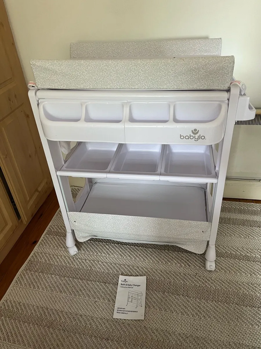 Bath & Baby Changer - Image 1