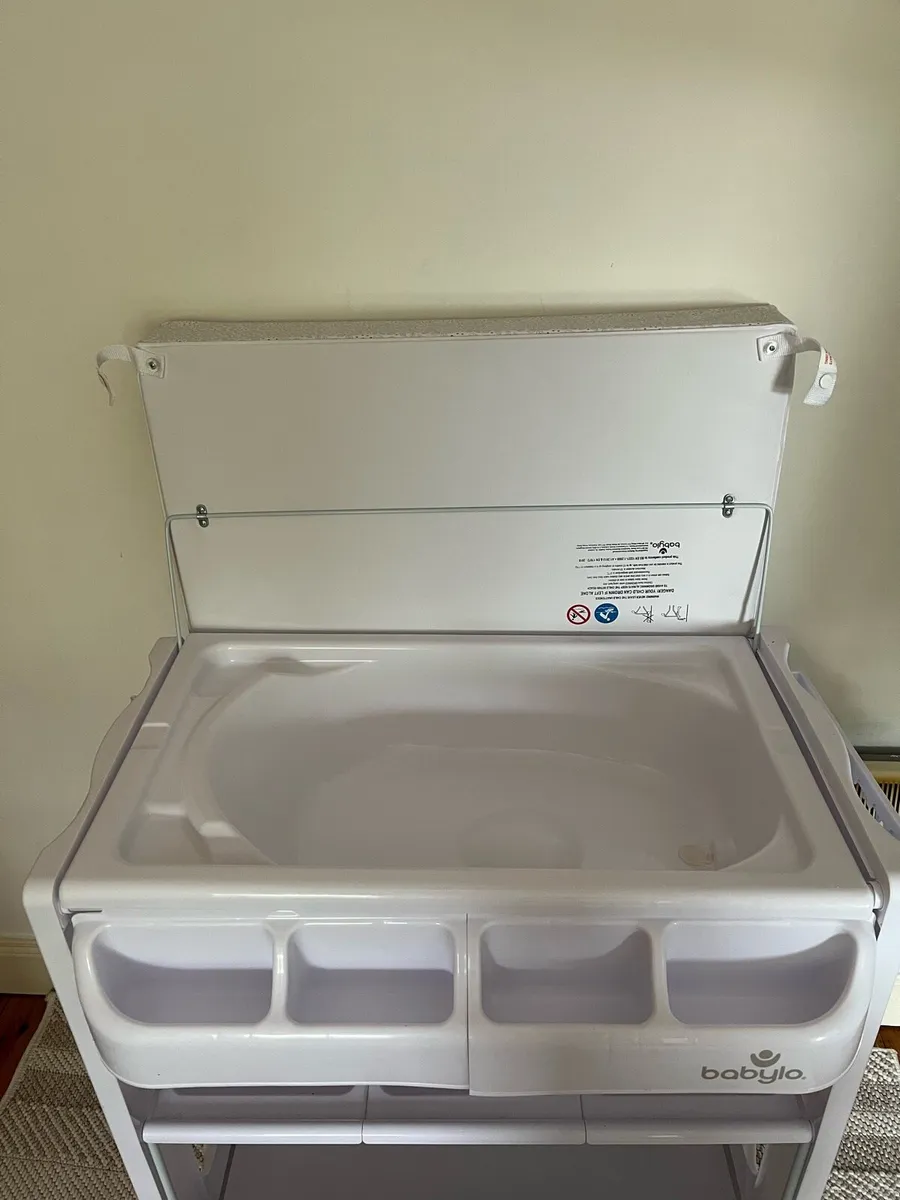 Bath & Baby Changer - Image 2