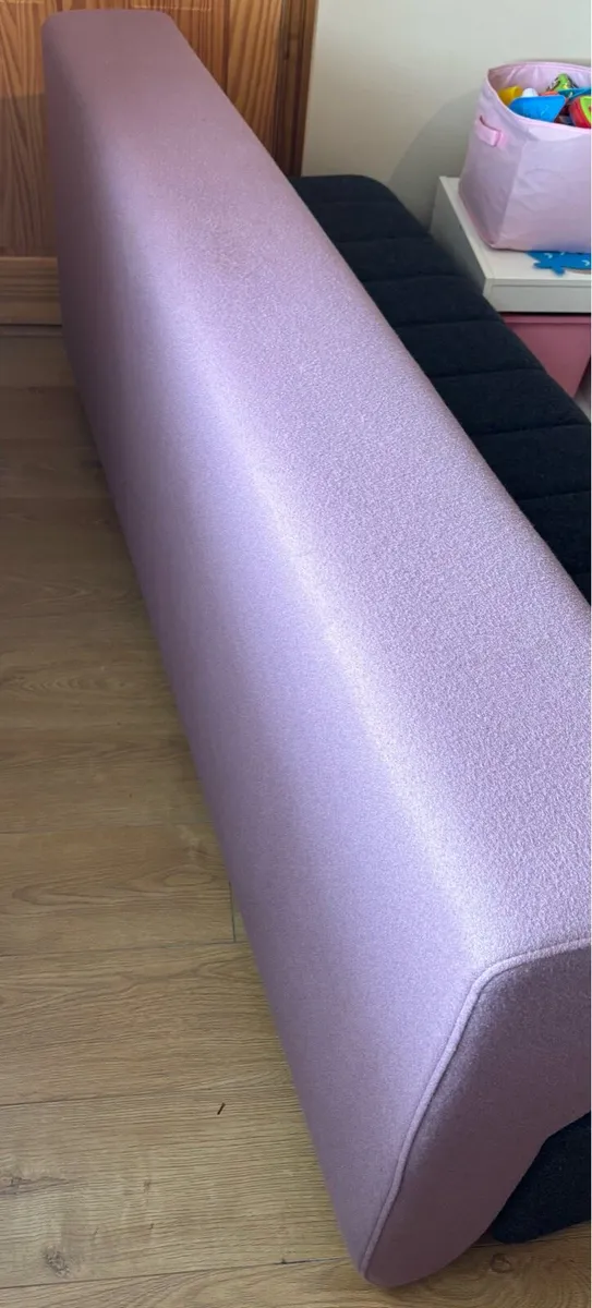 Reception / waiting area Couch - Image 4