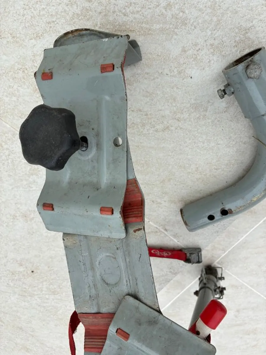 Bac-Rac-Bike Rack x4 - swan neck hitch compatible - Image 4