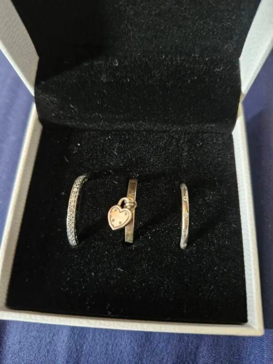 2 Box's / 2 Sets Of Pandora Rings - Image 4