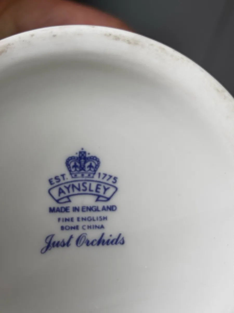 Aynsley vase - Image 3