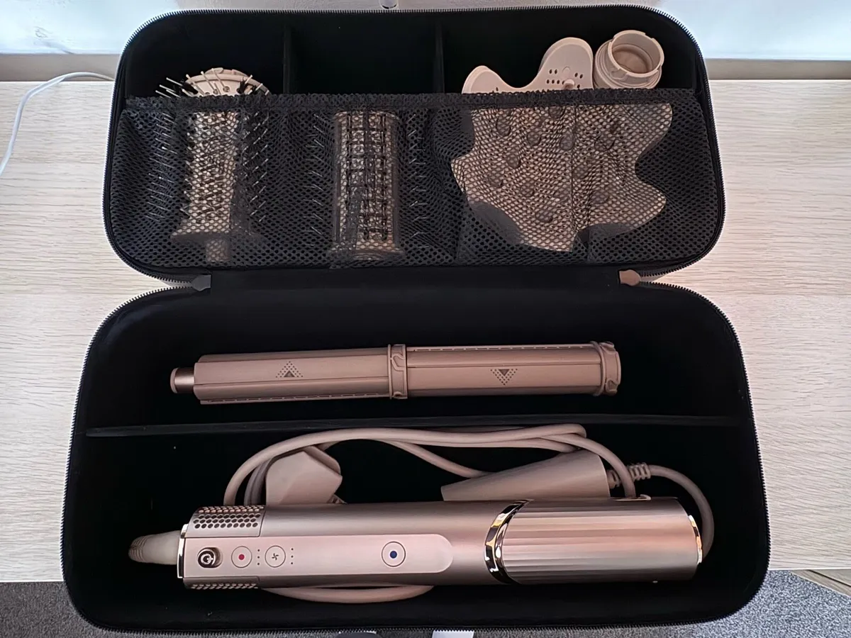 Shark FlexStyle Hairdryer - Image 1
