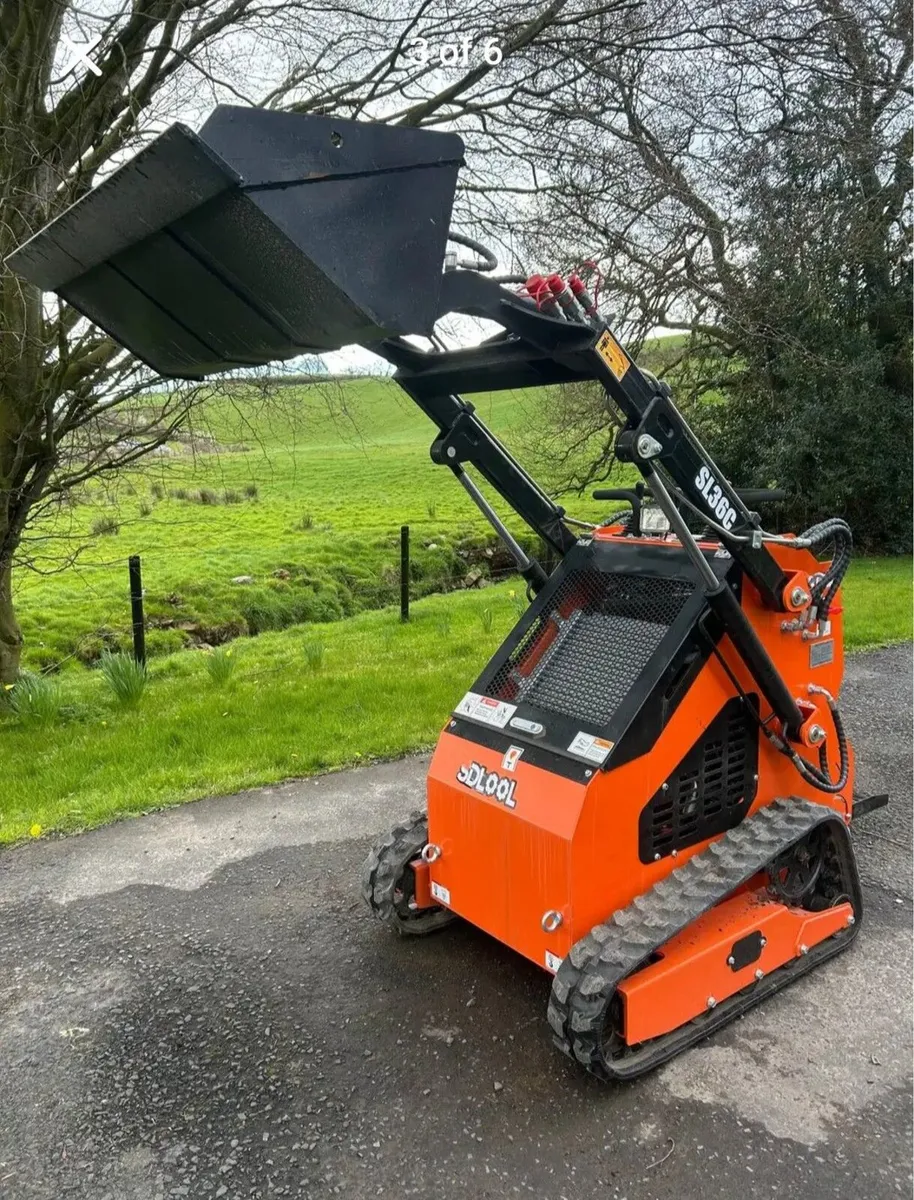 MINI SKIDSTEER LOADER - Image 1