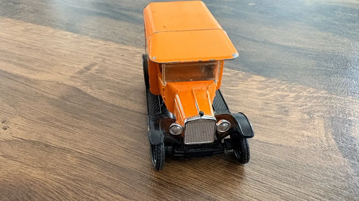 Jacob Matchbox Model T Ford - Image 2