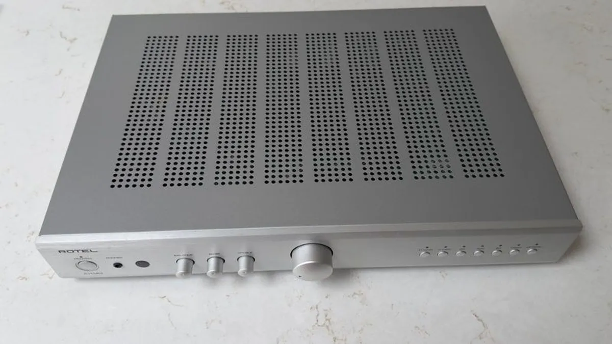 Rotel A11MK11 integrated Amplifier - Image 2