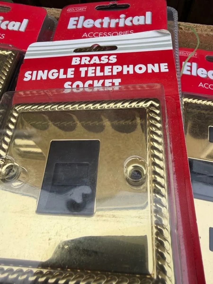 Brass sockets + - Image 3