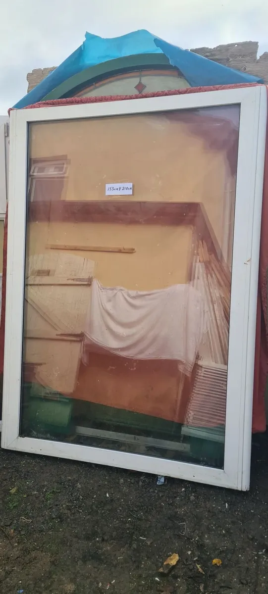 Full size PVC Bay Window 153cm x 110cm - Image 3