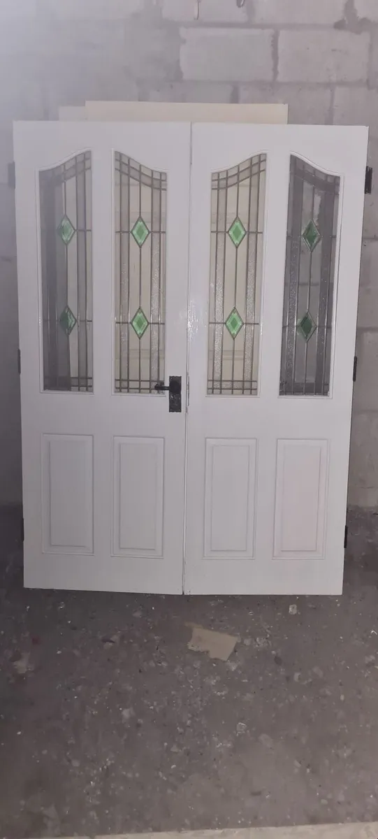 Double Pine internal partition doors 141cm x 196cm - Image 1