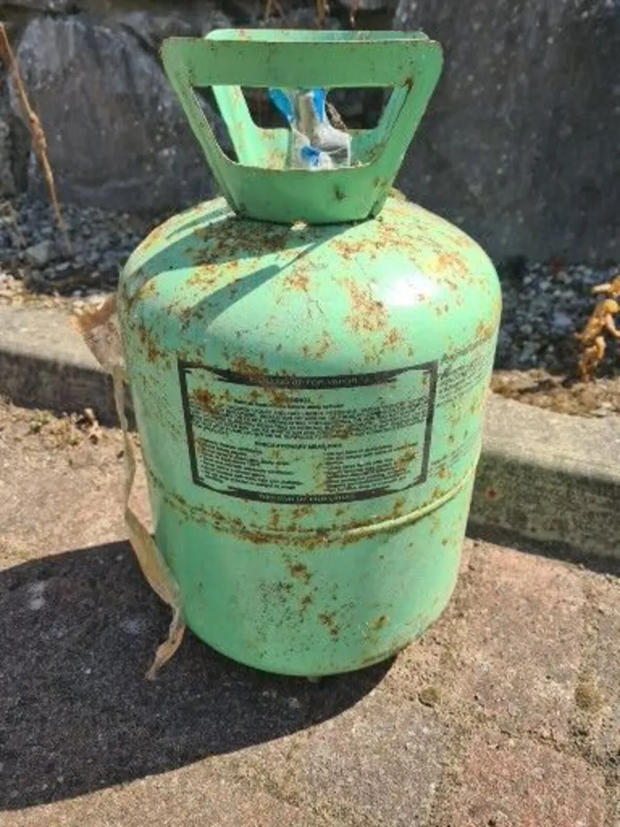 full bottle camping gas may suit a camper van………. - Image 2