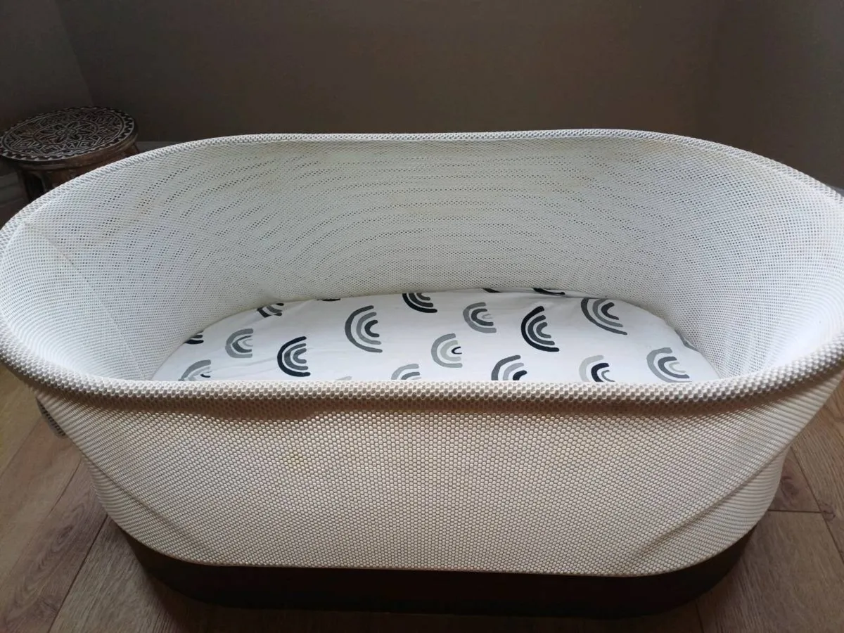 Snoo Smart Sleeper Baby cot - Image 2