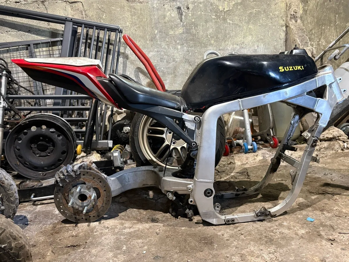 88 gsxr 750 project - Image 1