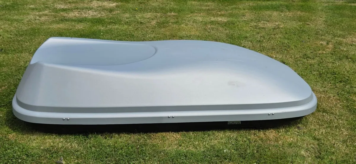 Roof Box - Image 3