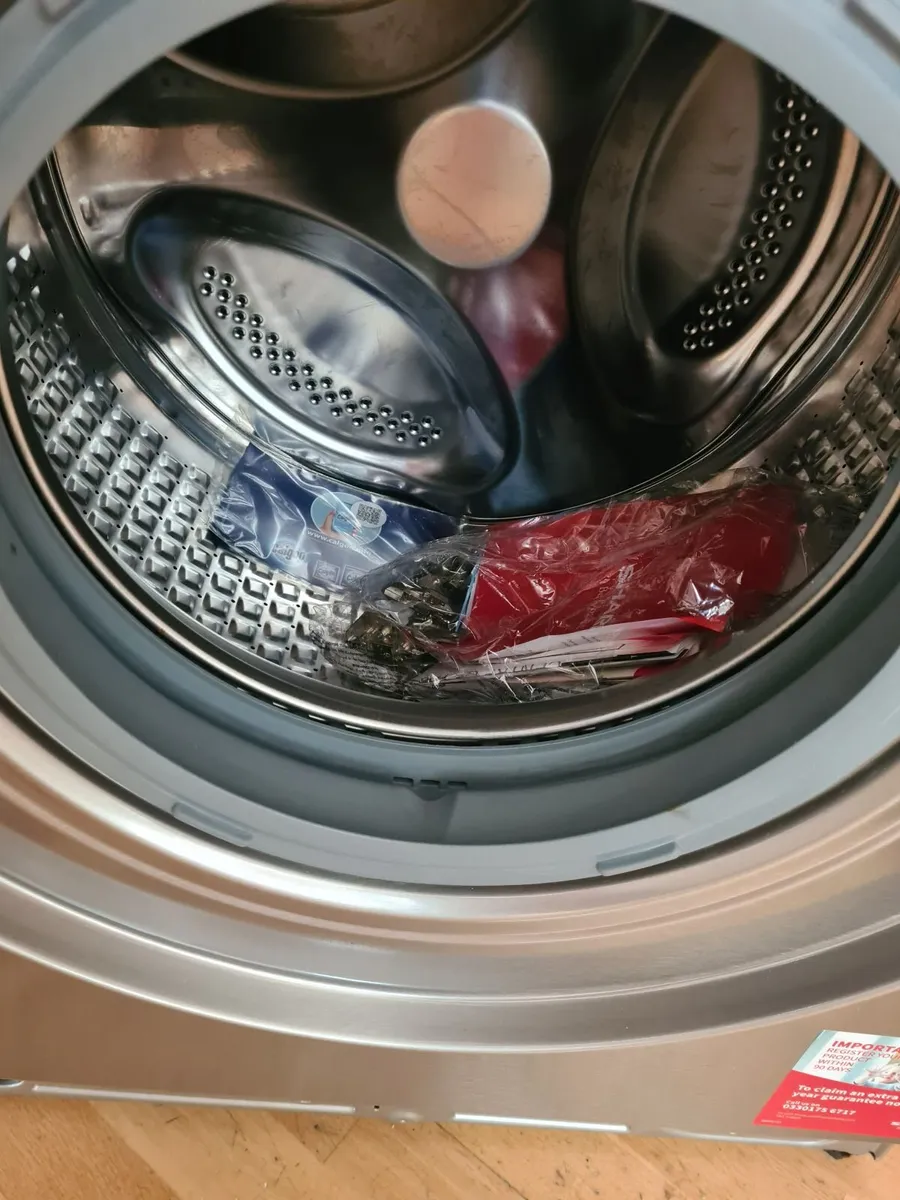 SHARP - SHARP ES‑SIL914B Integrated 9 kg 1400 Spin - Image 3