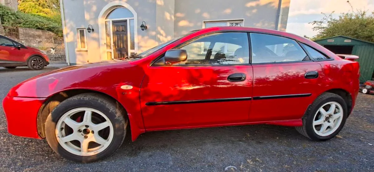 Mazda 323f 1.5 petrol - Image 4
