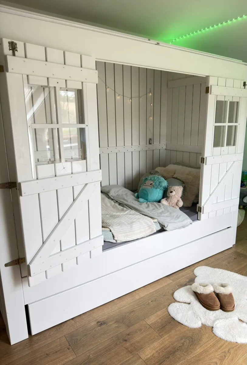 House bed for kids - Image 1