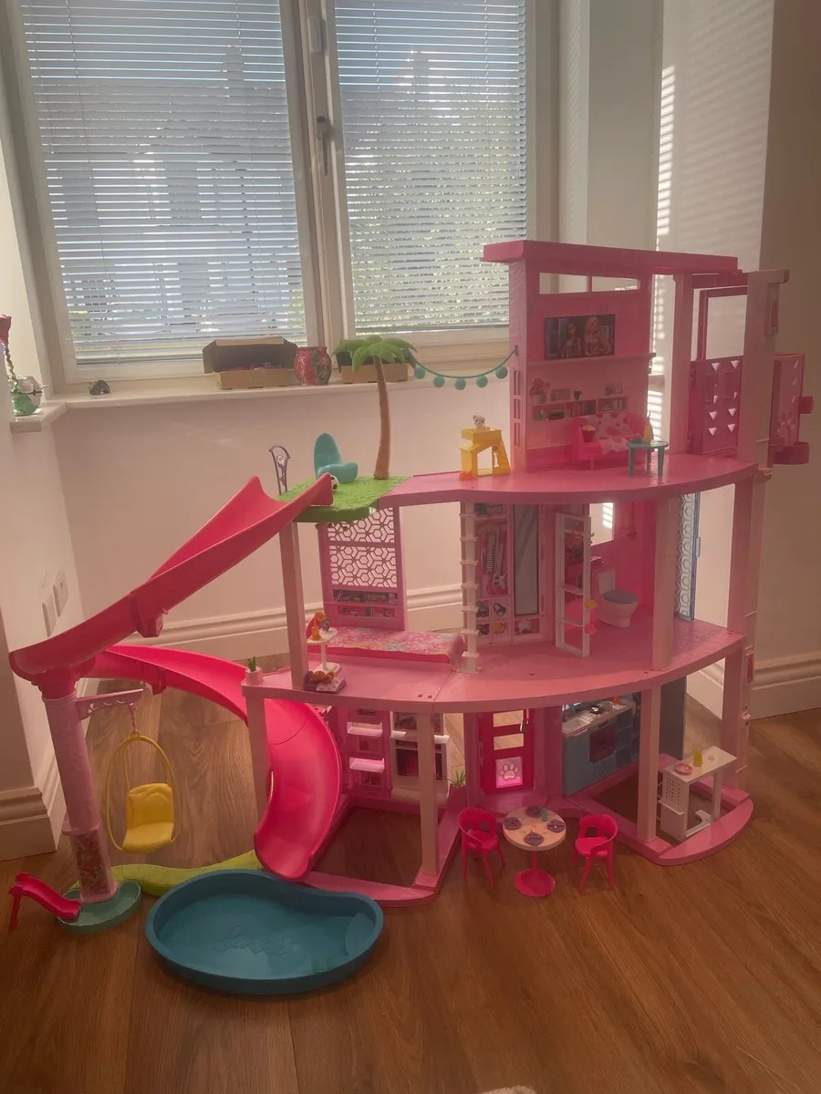 Barbie DreamHouse – Like New - Image 1