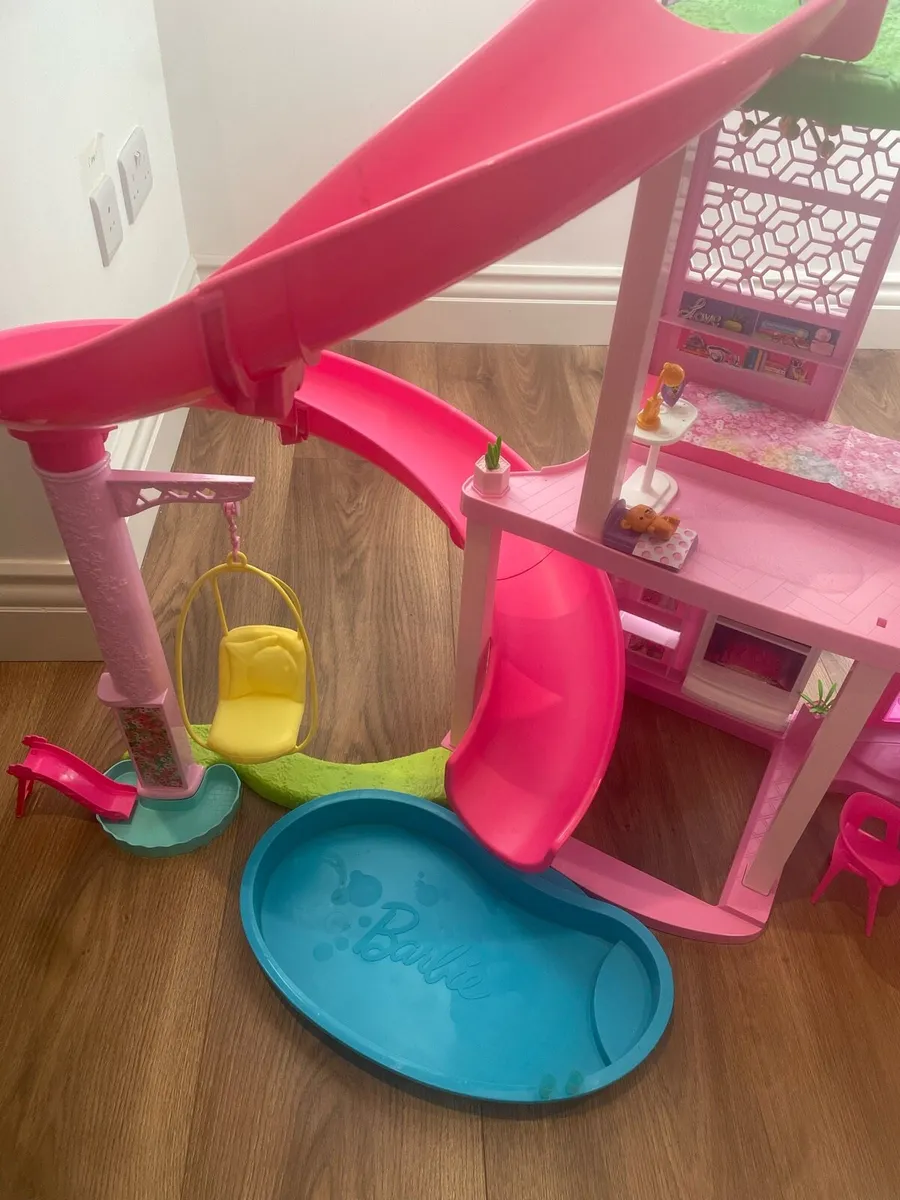 Barbie DreamHouse – Like New - Image 3