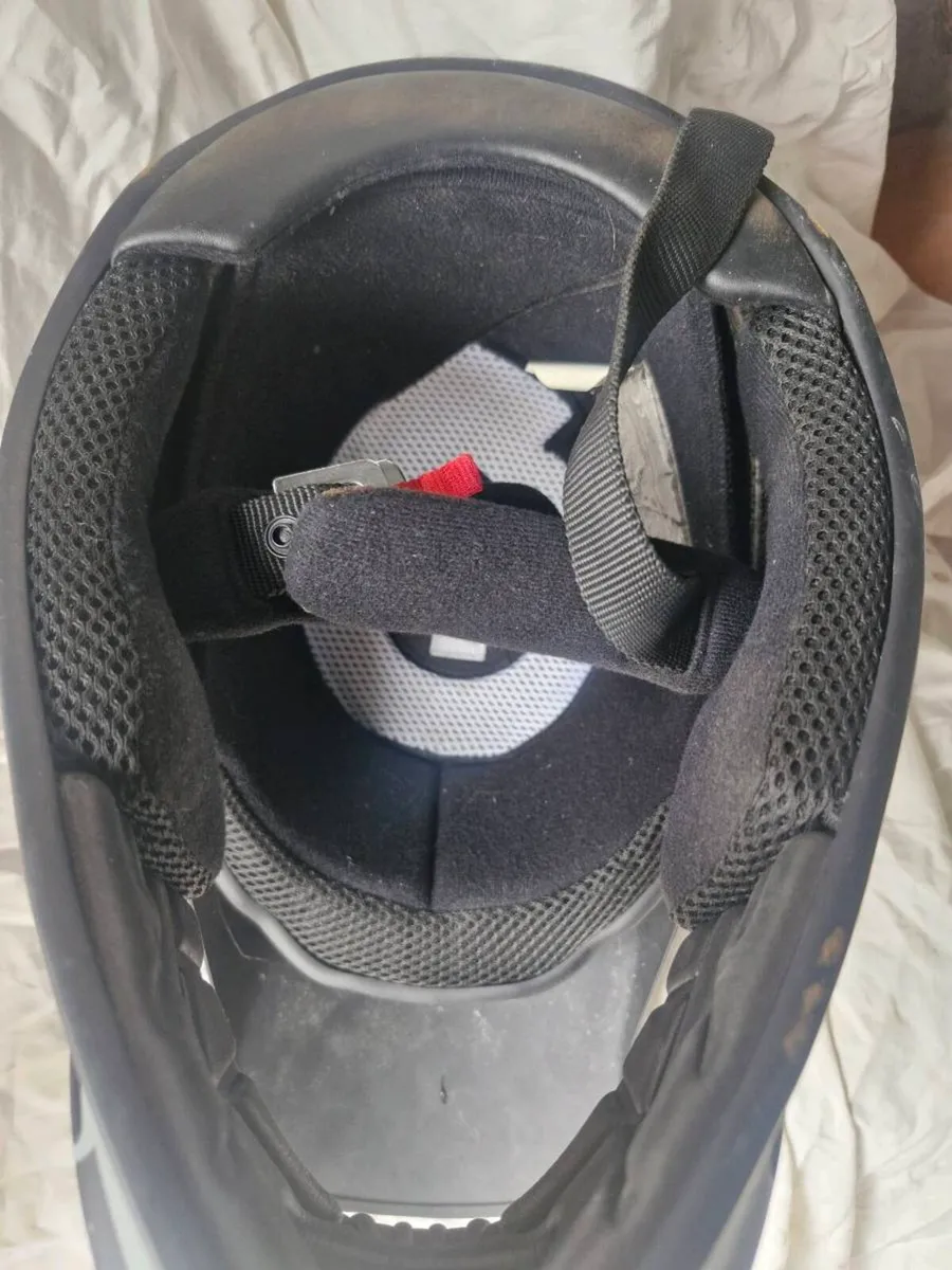 Full face helmet - Image 2