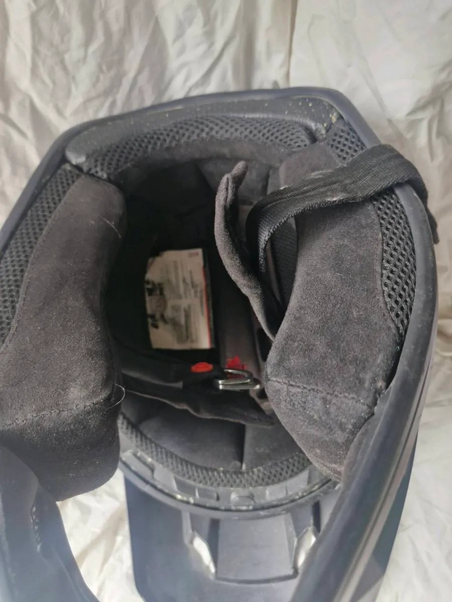 Full face helmet - Image 4