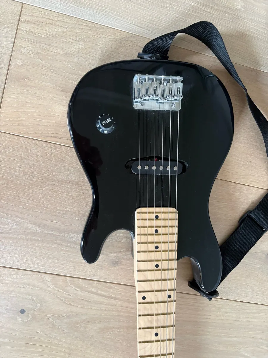 Electric Guitar - Image 2