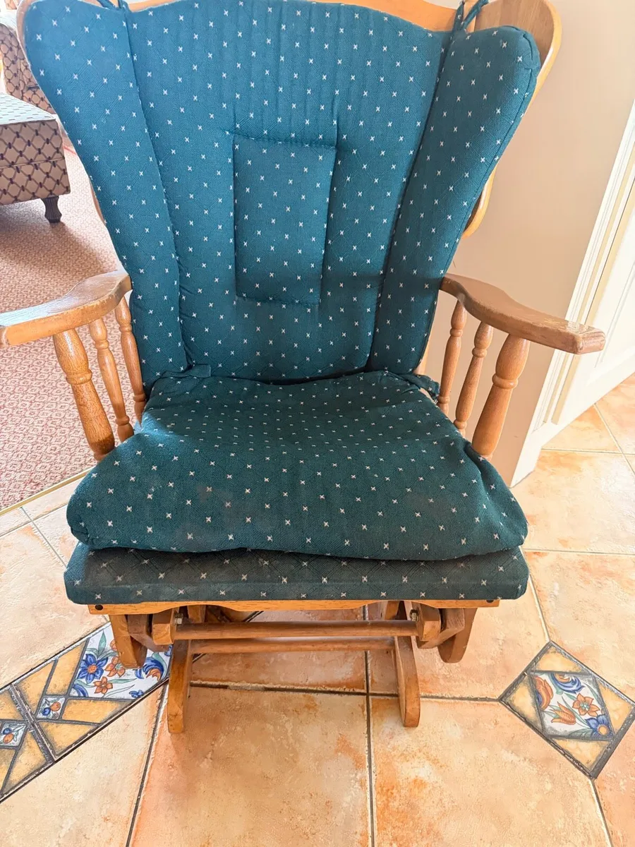 Rocking chair - Image 1