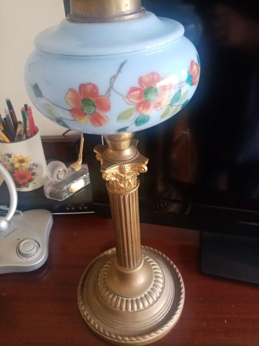 Victorian Oil Lamp - Image 3