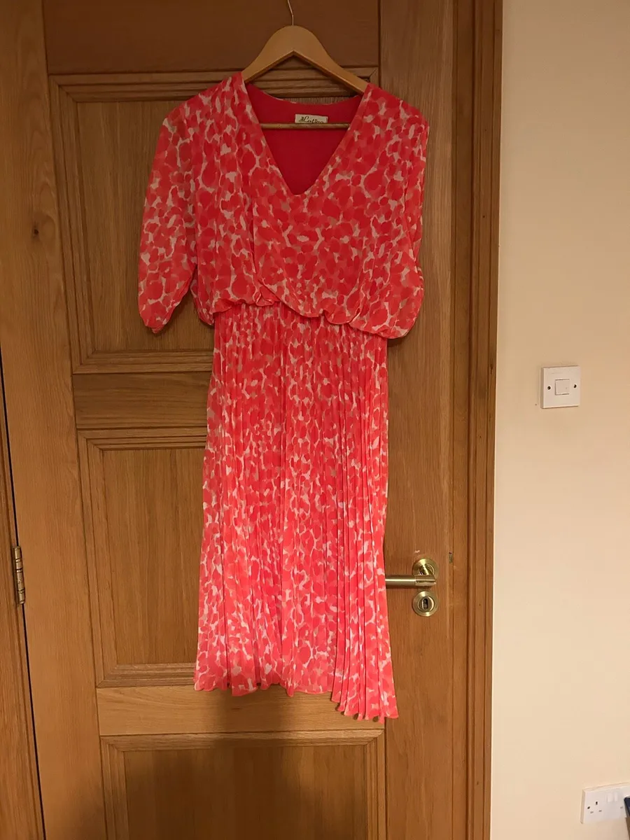 Clothes - Image 3
