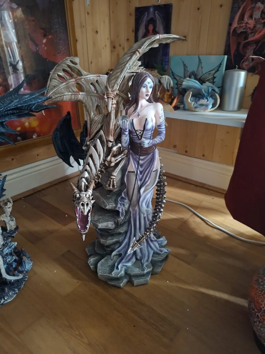 Dragon Statue