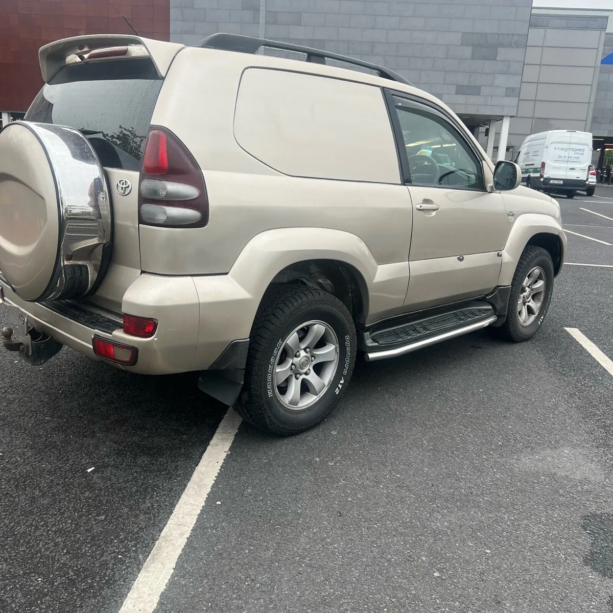 Toyota Land Cruiser (SWB) - Image 2