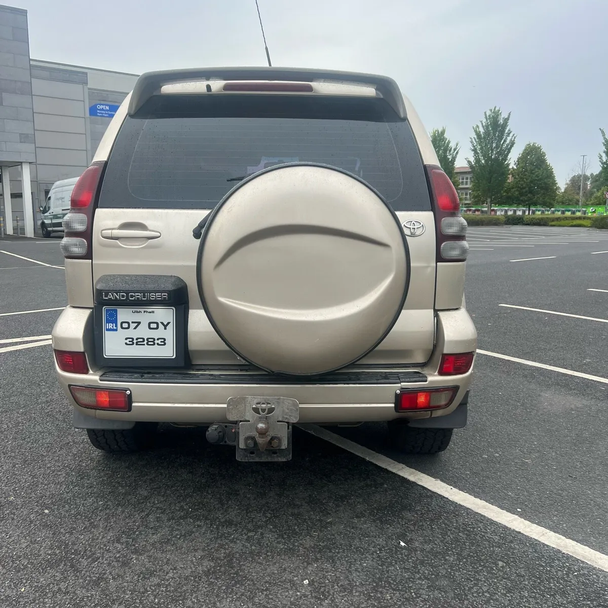 Toyota Land Cruiser (SWB) - Image 3