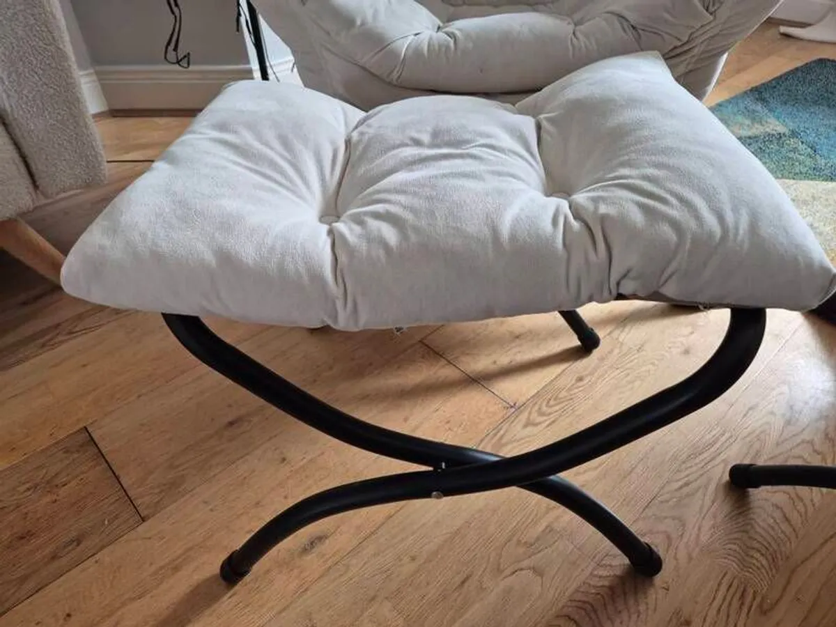 Lounge Chairs - Image 2