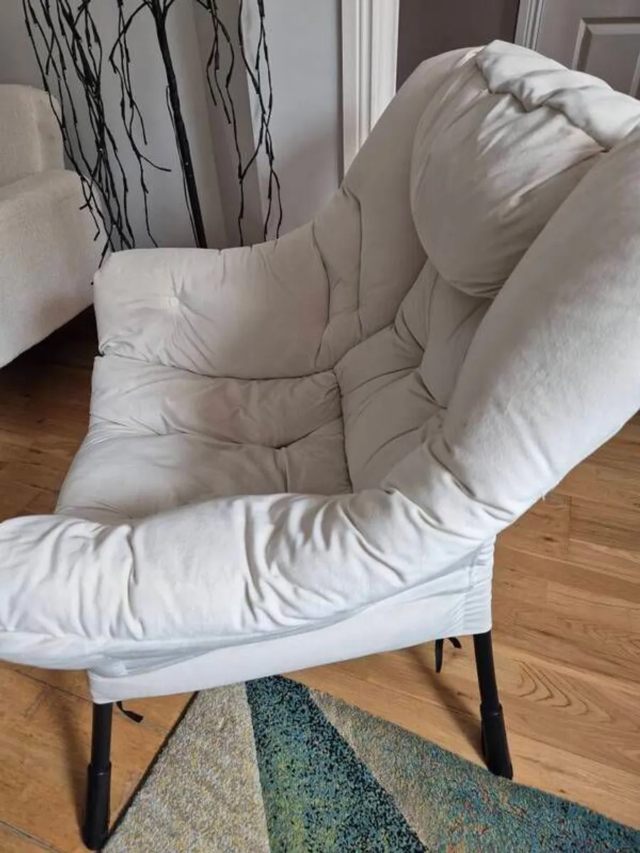 Lounge Chairs - Image 4