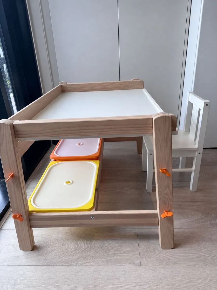 IKEA FLISAT children’s desk and chair, adjustable - Image 3