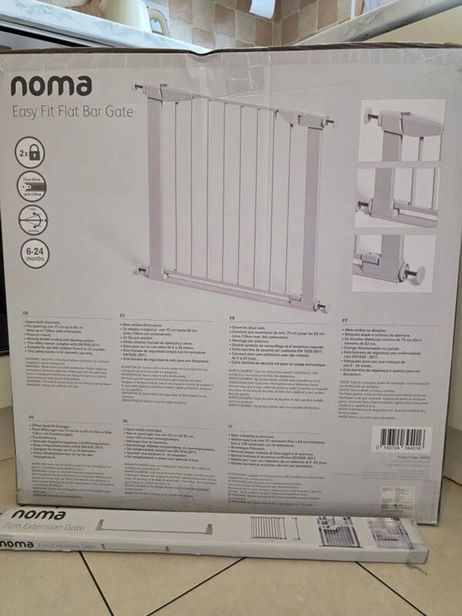 Noma Flat Step Stair Gate x 2 with Extensions - Image 3