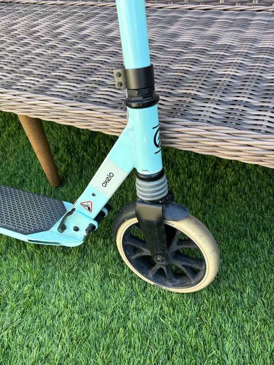 Oxelo Town Scooter (Decathlon) Folding, Adult/Teen - Image 3