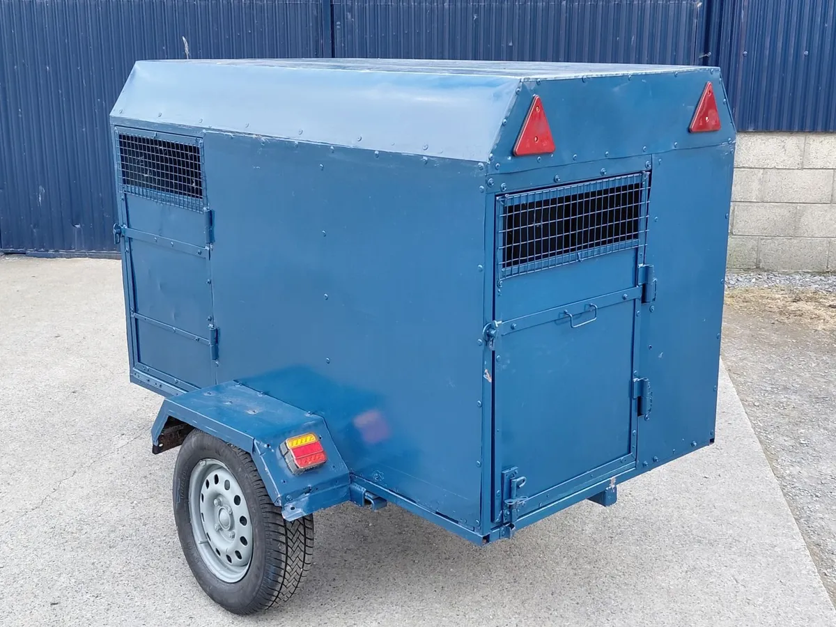 Dog box - Image 2