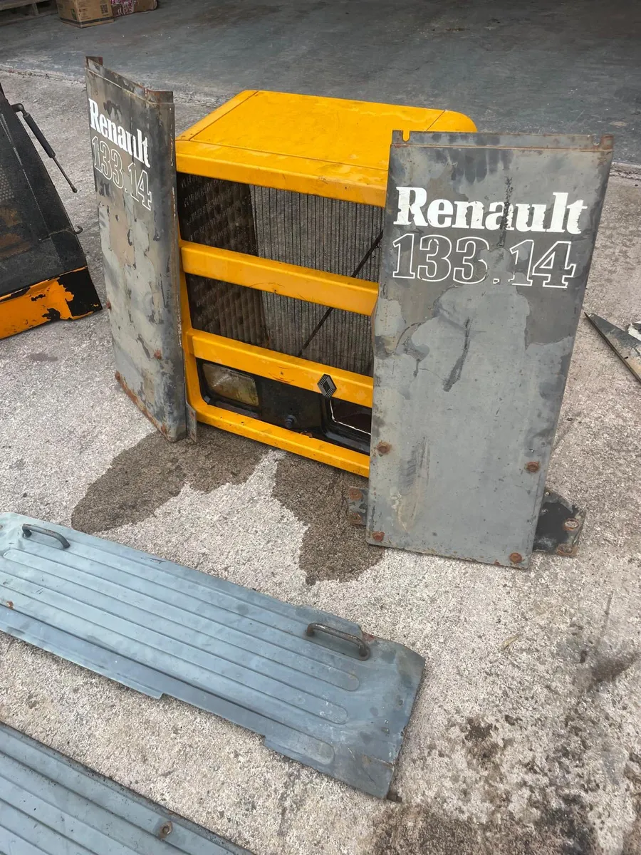 Renault Bonnets, Sides & Nose Cones - Image 3