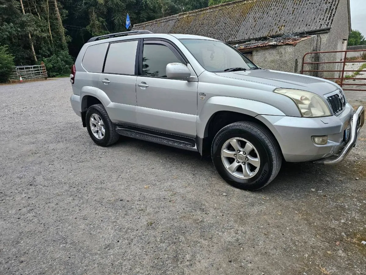 2005 Toyota Land Cruiser- Very clean- Ready for rd - Image 1