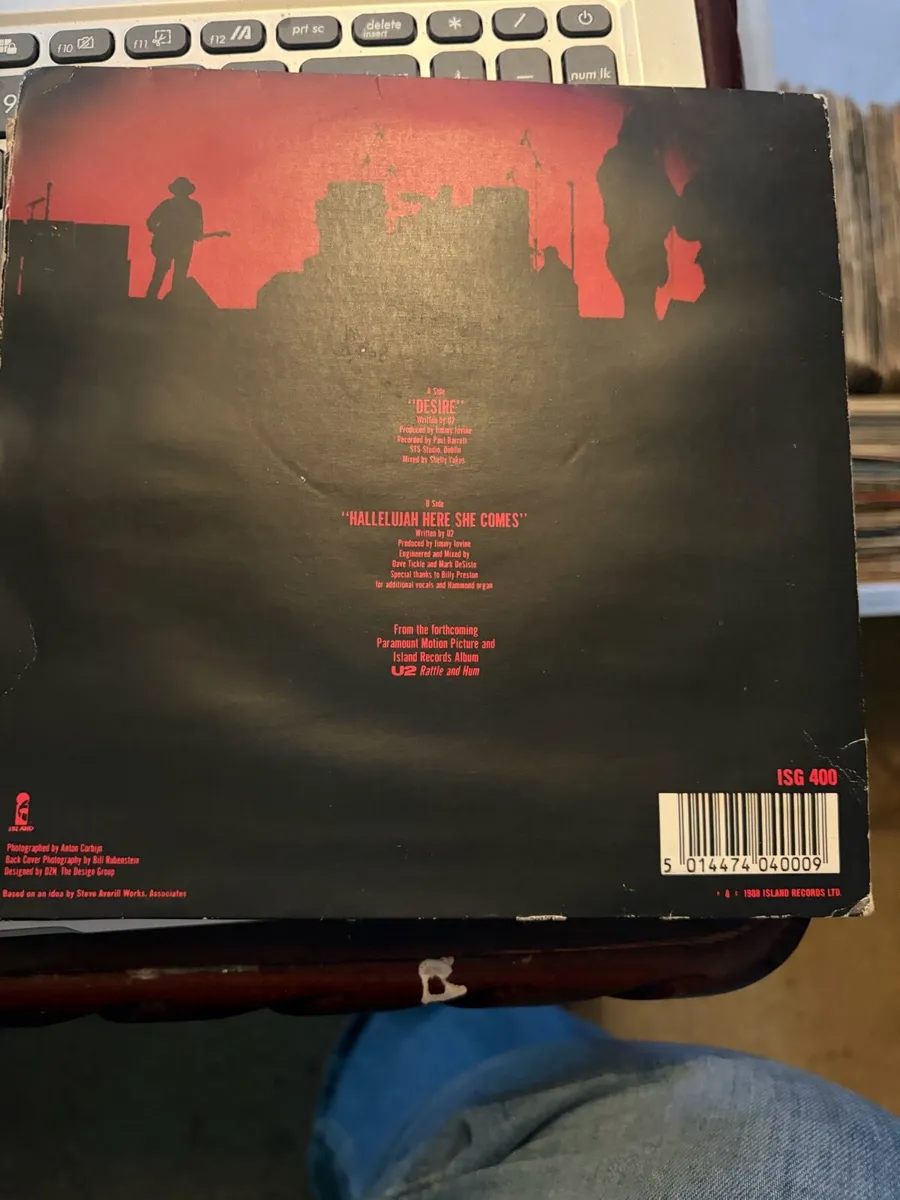 U2 7 inch Vinyl Singles Bundle x4 - Image 4
