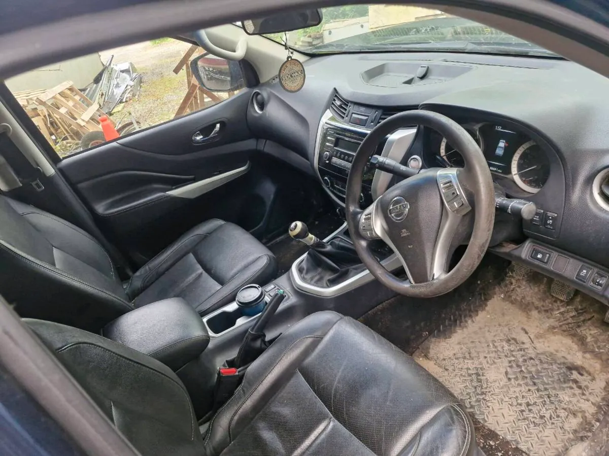 Nissan navara - Image 4