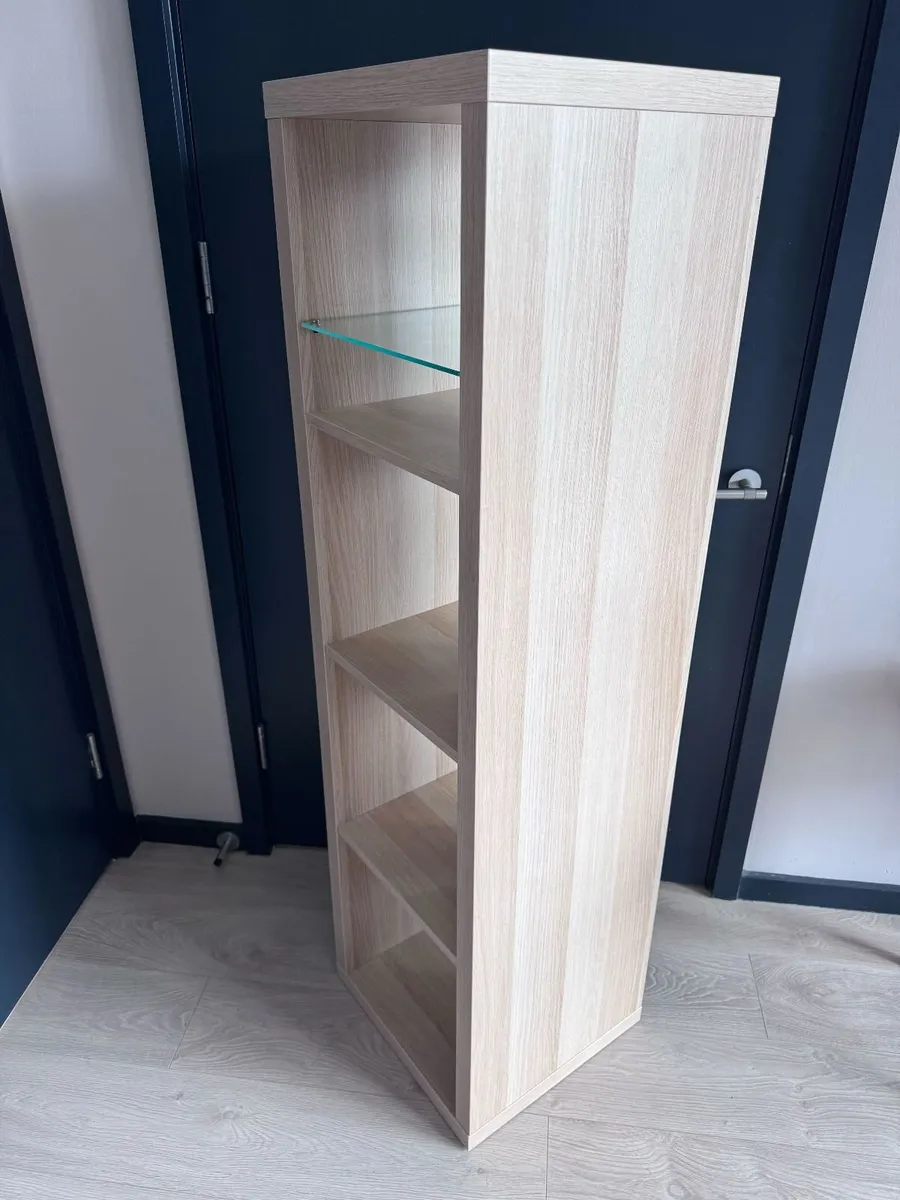 Slim oak-effect display unit / bookcase with glass - Image 3