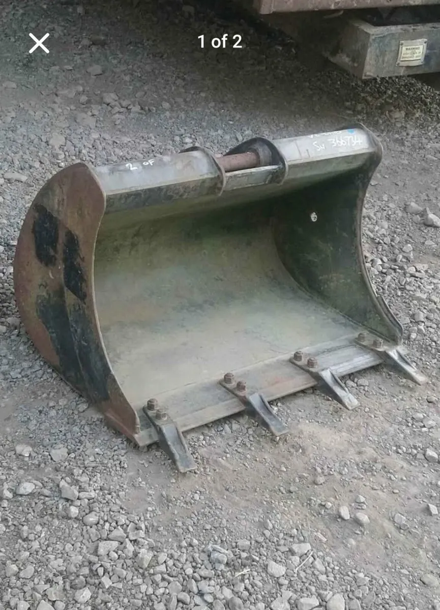 HITACHI ZAXIS MINI DIGGER BUCKETS 40mm pin - Image 3
