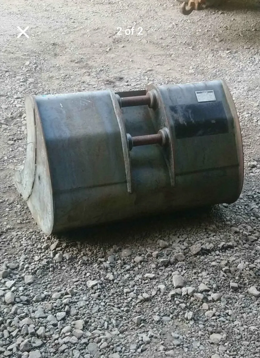 HITACHI ZAXIS MINI DIGGER BUCKETS 40mm pin - Image 4