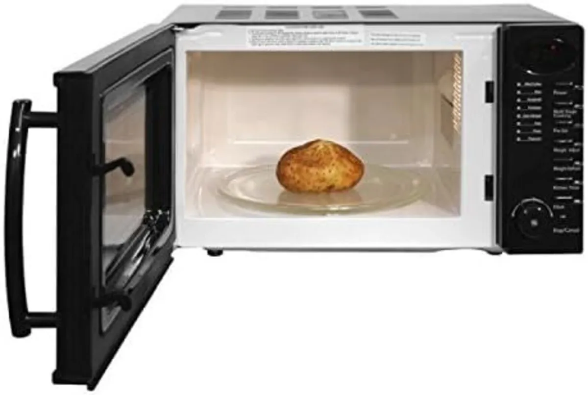 17 Litre 700W Digital Solo Microwave - Image 2