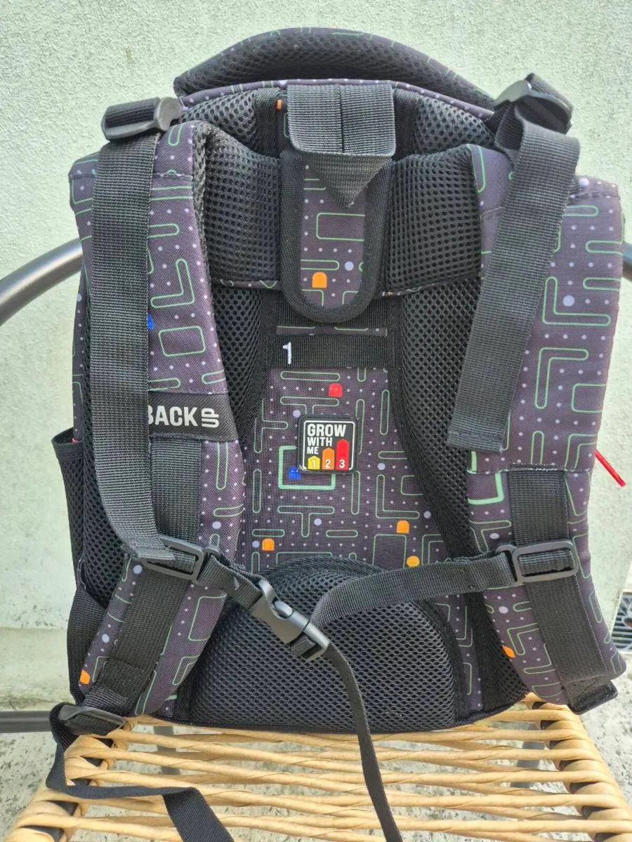 Brand new school bag - Image 4