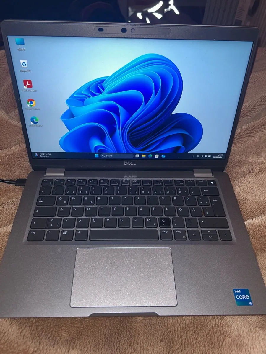 Dell Latitude 5320 Laptop - Image 1