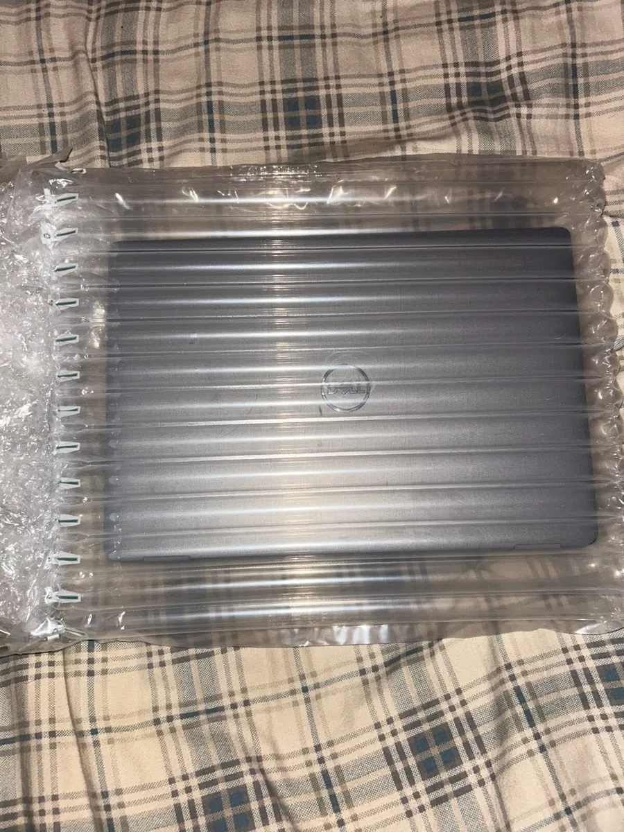 Dell Latitude 5320 Laptop - Image 3