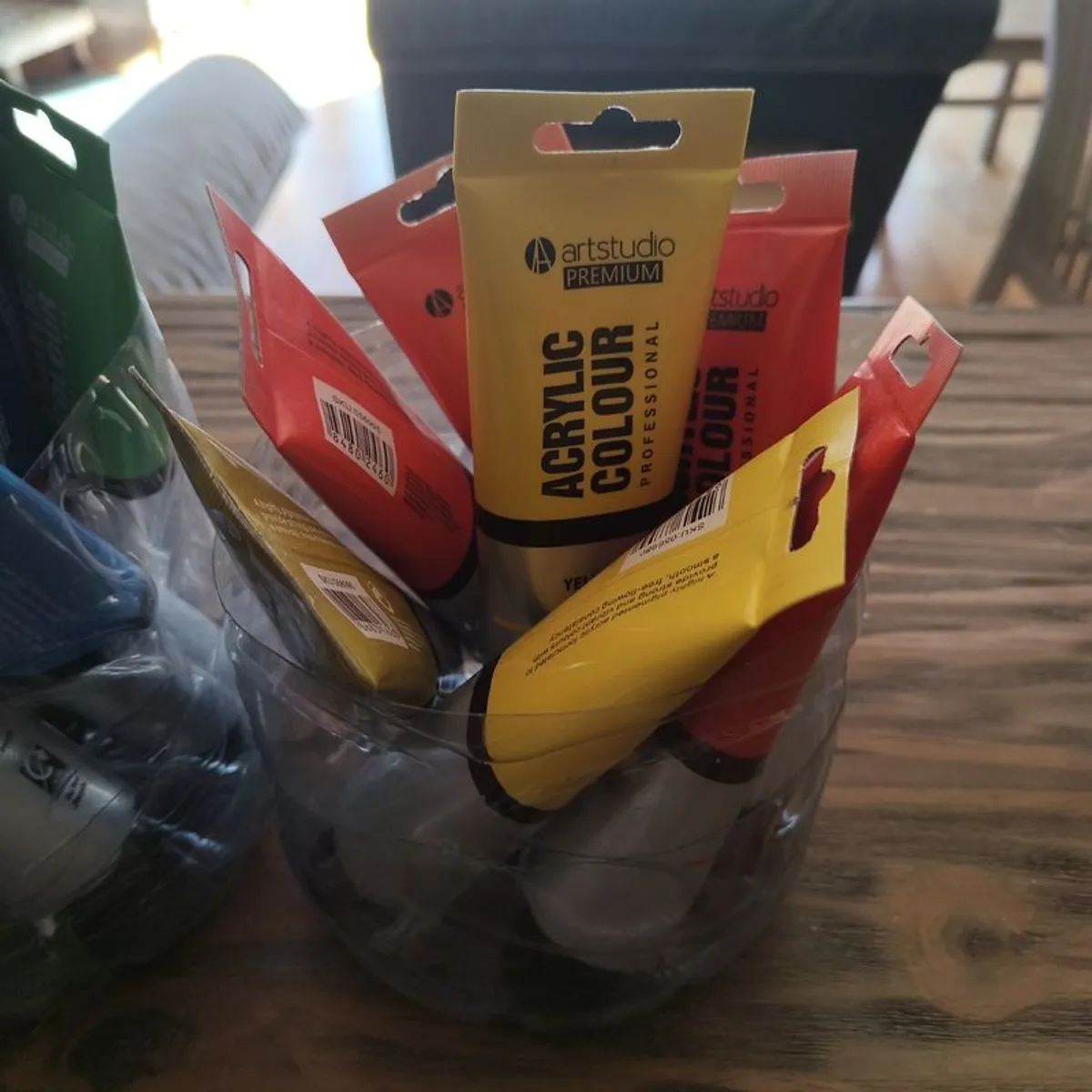 Art Equipment - Image 4
