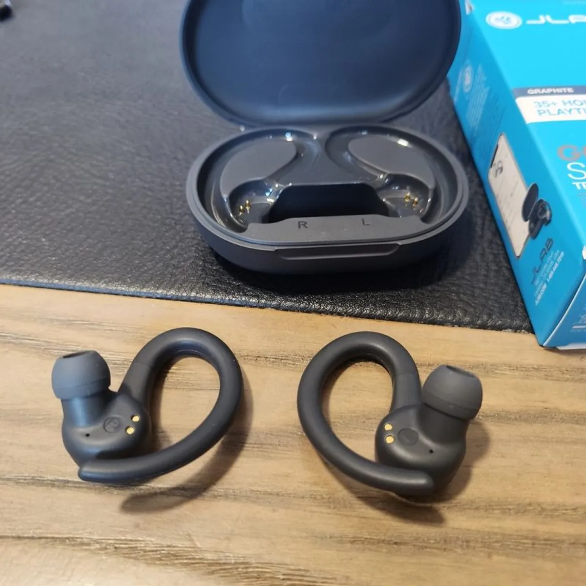Ear Buds (Wireless Bluetooth) - Image 4